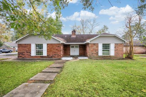 A home in Dickinson