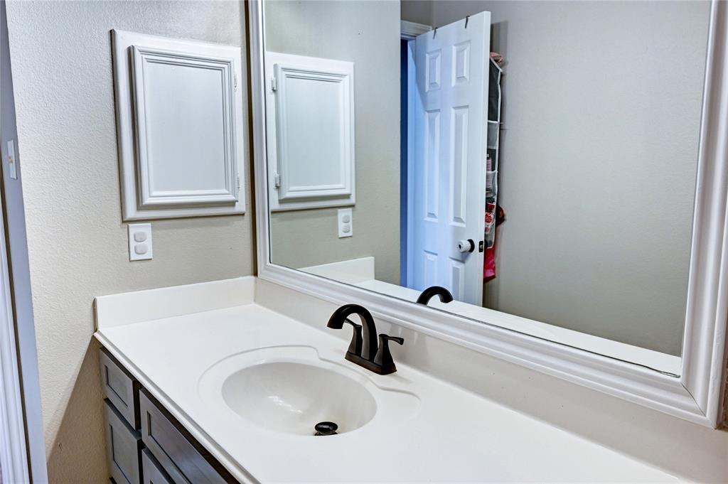 12 Signal Hill Drive, Manvel, Texas image 35