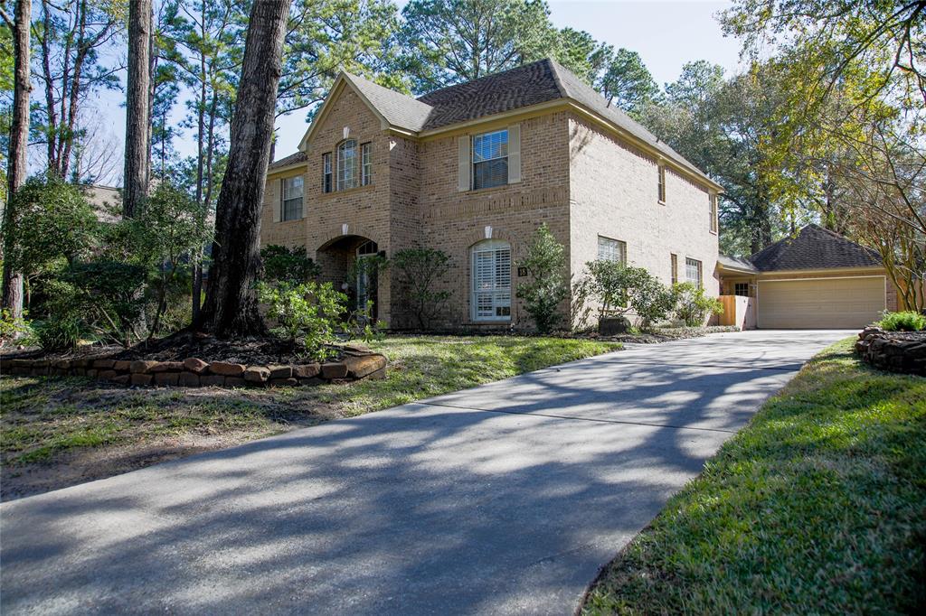 18 Flatcreek Place, The Woodlands, Texas image 2