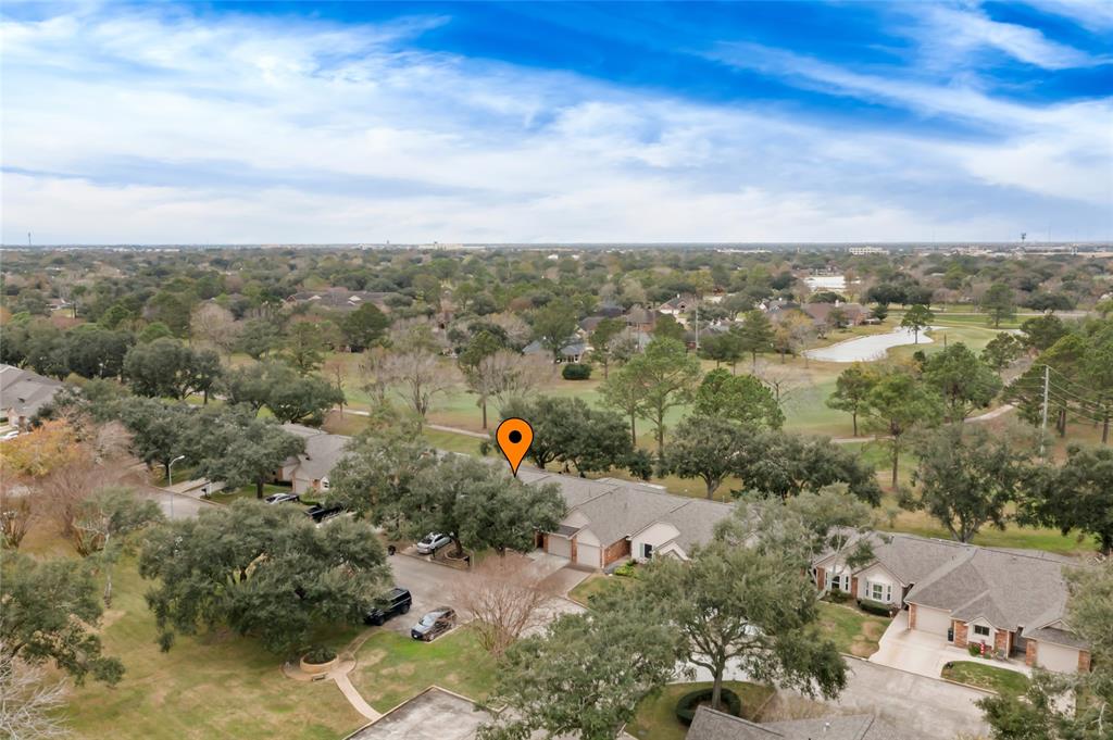 654 W Country Grove Circle, Pearland, Texas image 12