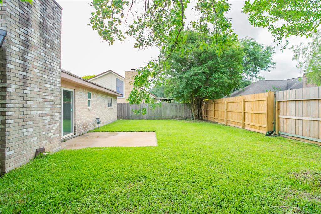 5935 Caruso Forest Drive, Houston, Texas image 30
