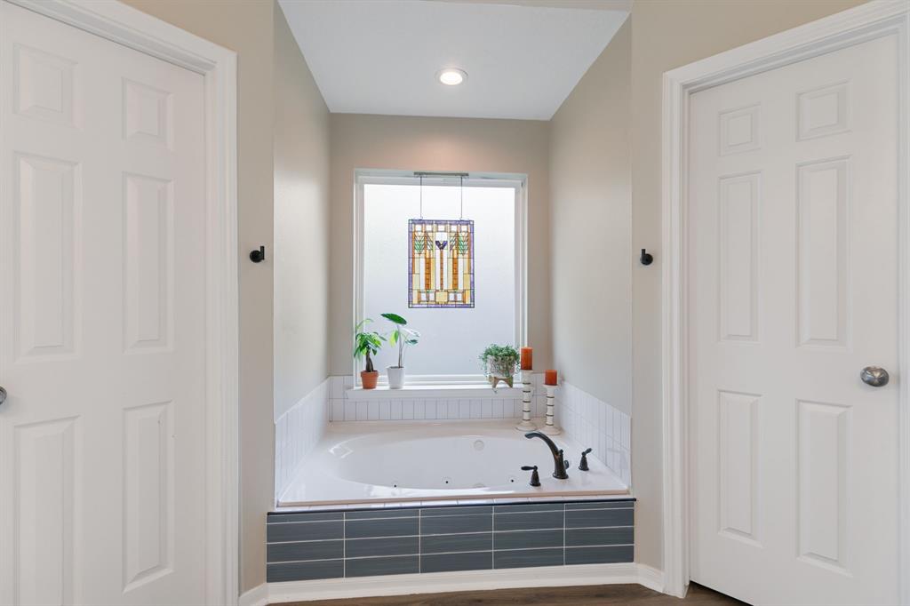 20315 Maple Village Drive, Cypress, Texas image 24
