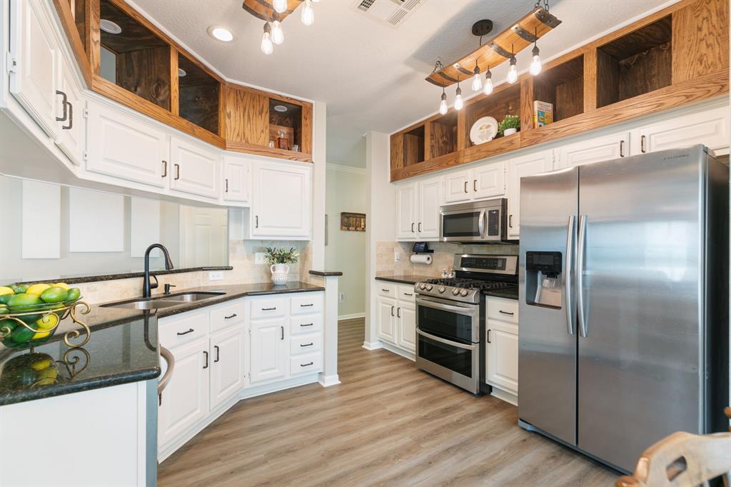20315 Maple Village Drive, Cypress, Texas image 12