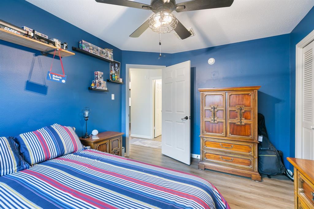 20315 Maple Village Drive, Cypress, Texas image 18