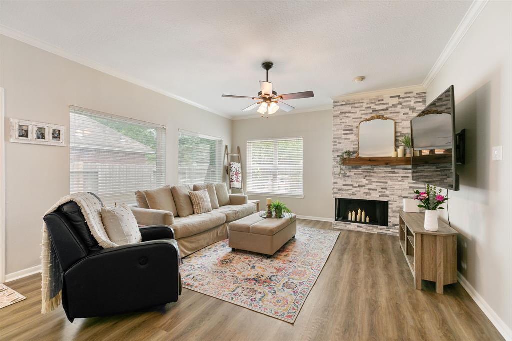 20315 Maple Village Drive, Cypress, Texas image 7