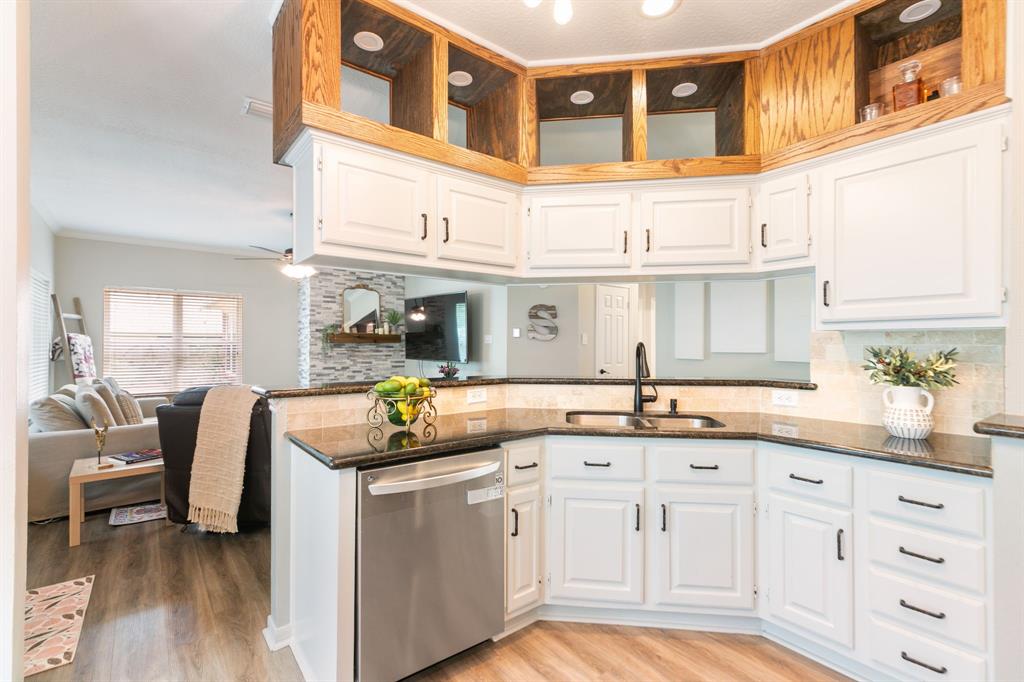 20315 Maple Village Drive, Cypress, Texas image 14
