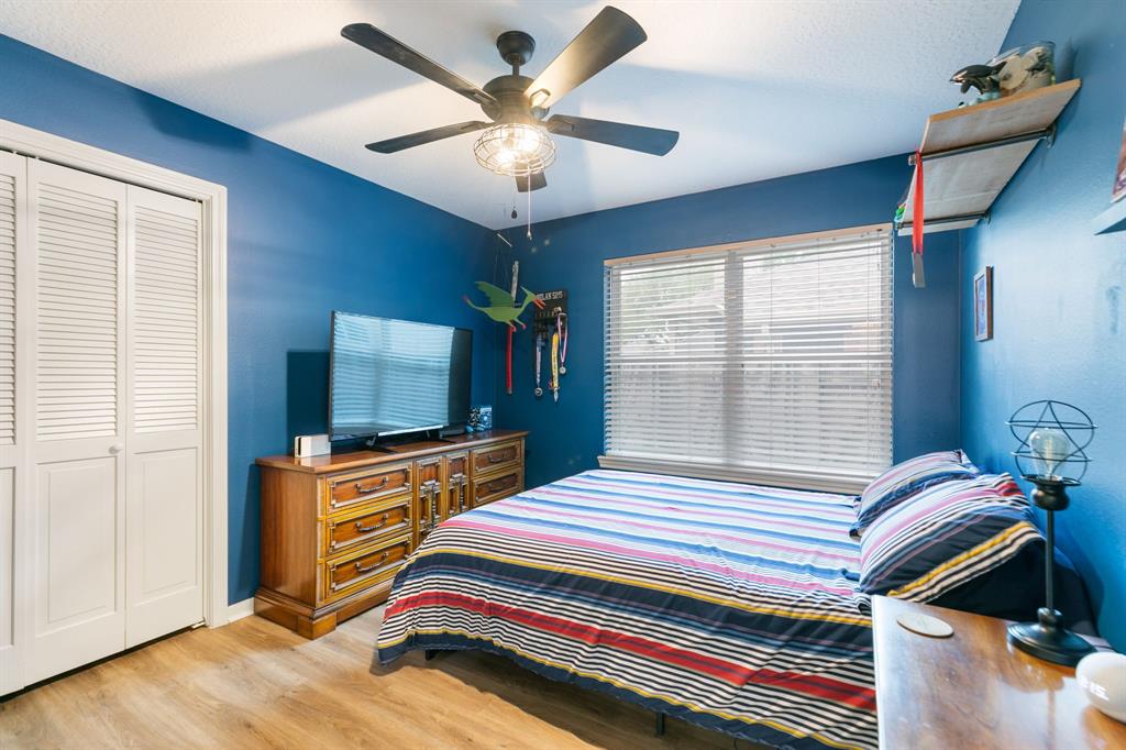 20315 Maple Village Drive, Cypress, Texas image 17