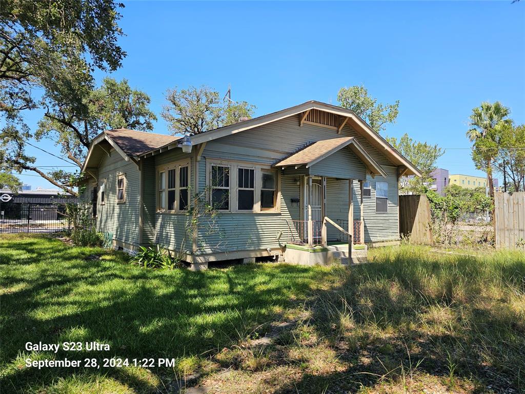 517 Sampson Street