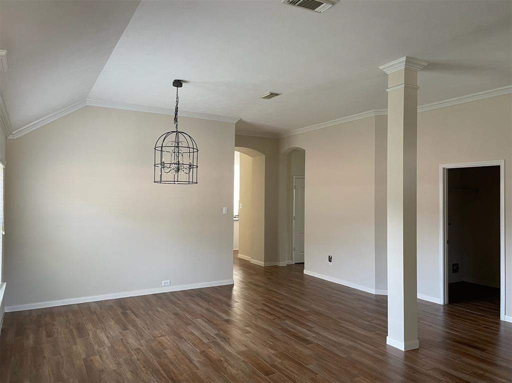 19131 Field Cottage Lane
