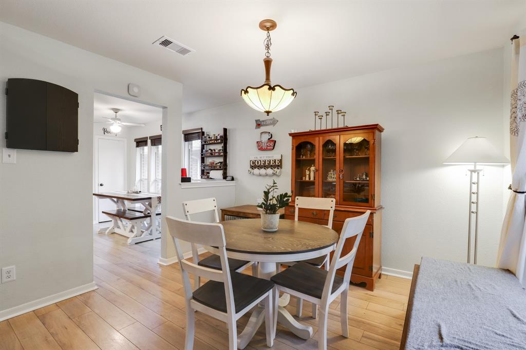 2503 Sherwood Hollow Lane, Houston, Texas image 9