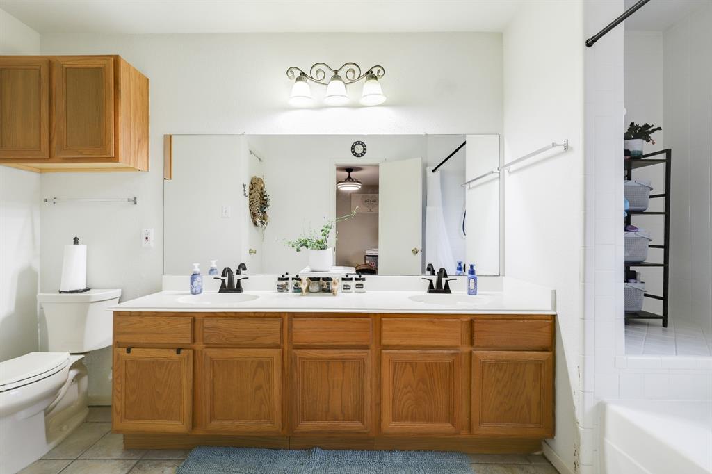 2503 Sherwood Hollow Lane, Houston, Texas image 15