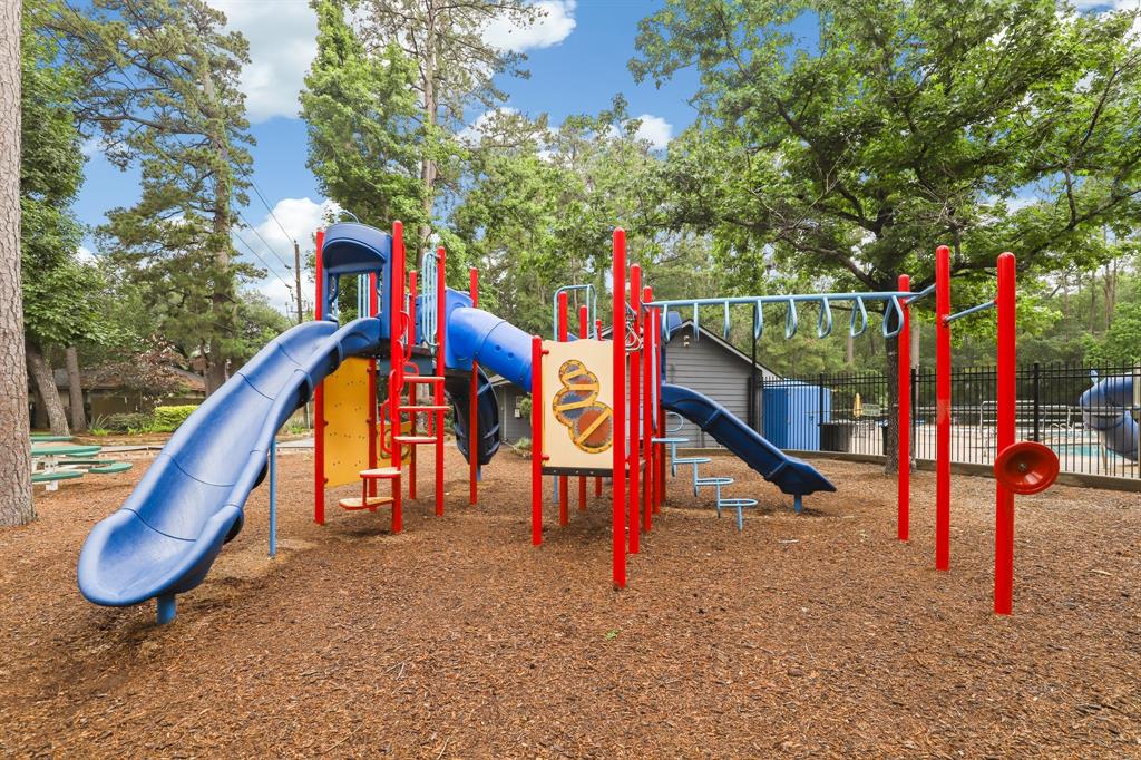 2503 Sherwood Hollow Lane, Houston, Texas image 28