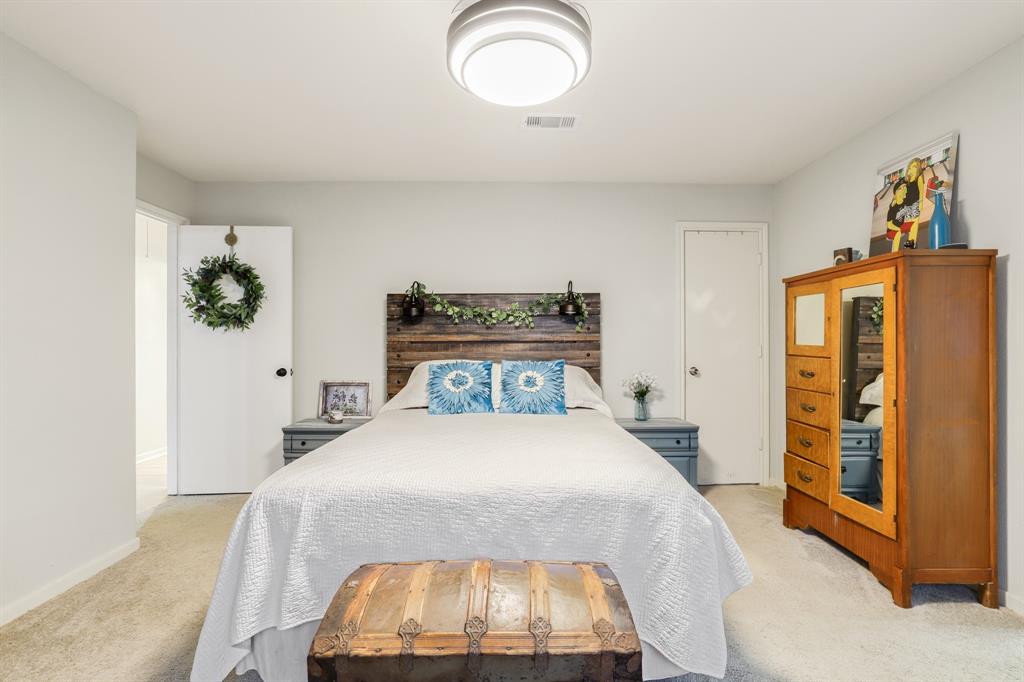 2503 Sherwood Hollow Lane, Houston, Texas image 13
