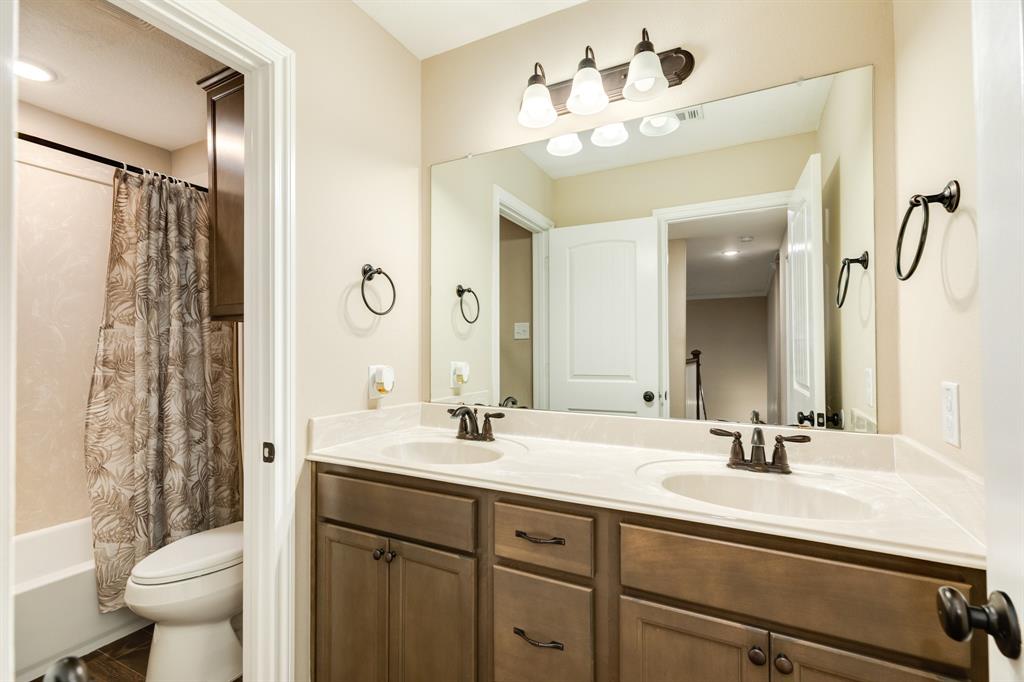 1108 Saddle Horn Bend, Angleton, Texas image 26