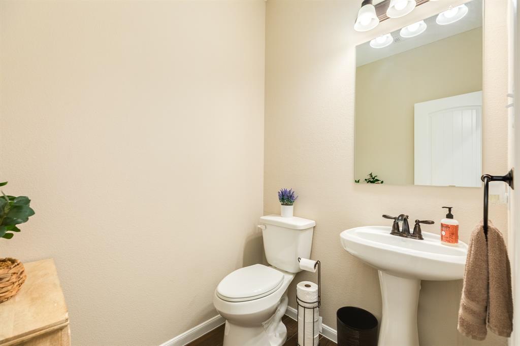 1108 Saddle Horn Bend, Angleton, Texas image 29