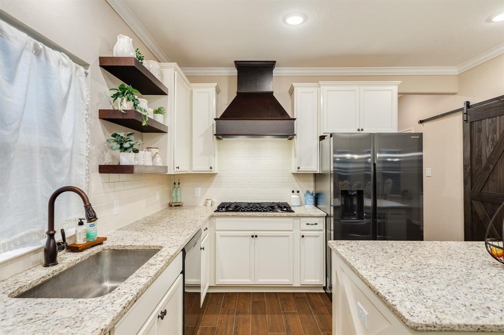 1108 Saddle Horn Bend, Angleton, Texas image 20