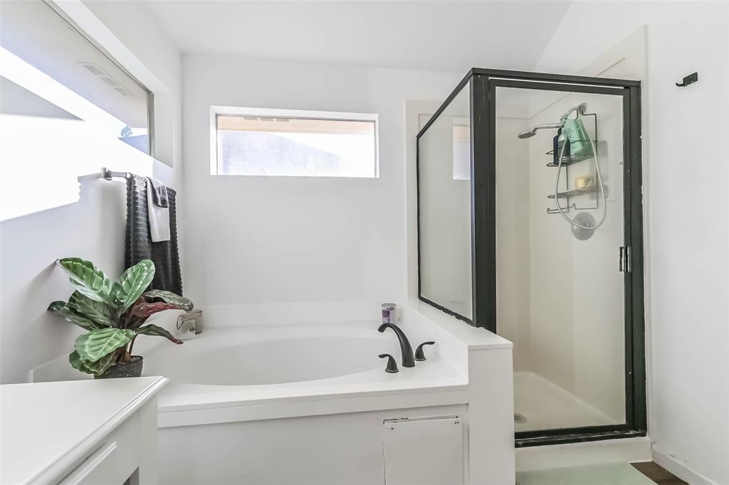 6310 New Oak Court, Humble, Texas image 12