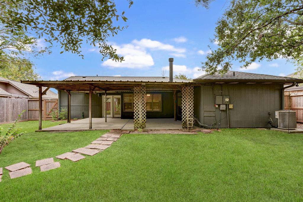 2413 Park Shadow Lane, Deer Park, Texas image 31