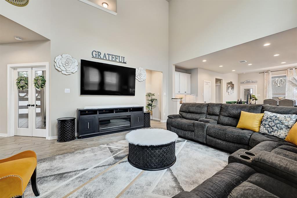 7006 Winterberry Glen Lane, Katy, Texas image 8