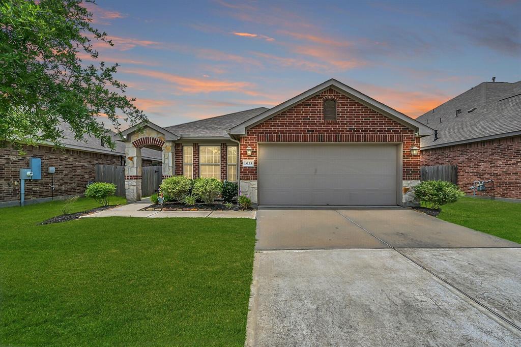 3213 Hatteras Drive, Texas City, Texas image 1