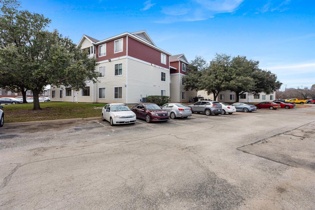 515 Southwest Parkway #301, College Station, Texas image 6