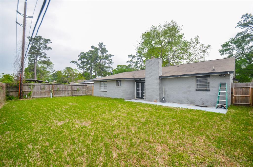 23903 Verngate Drive, Spring, Texas image 32