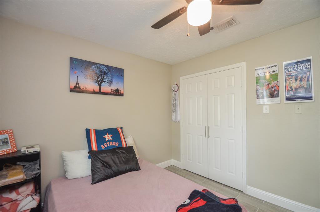 23903 Verngate Drive, Spring, Texas image 27