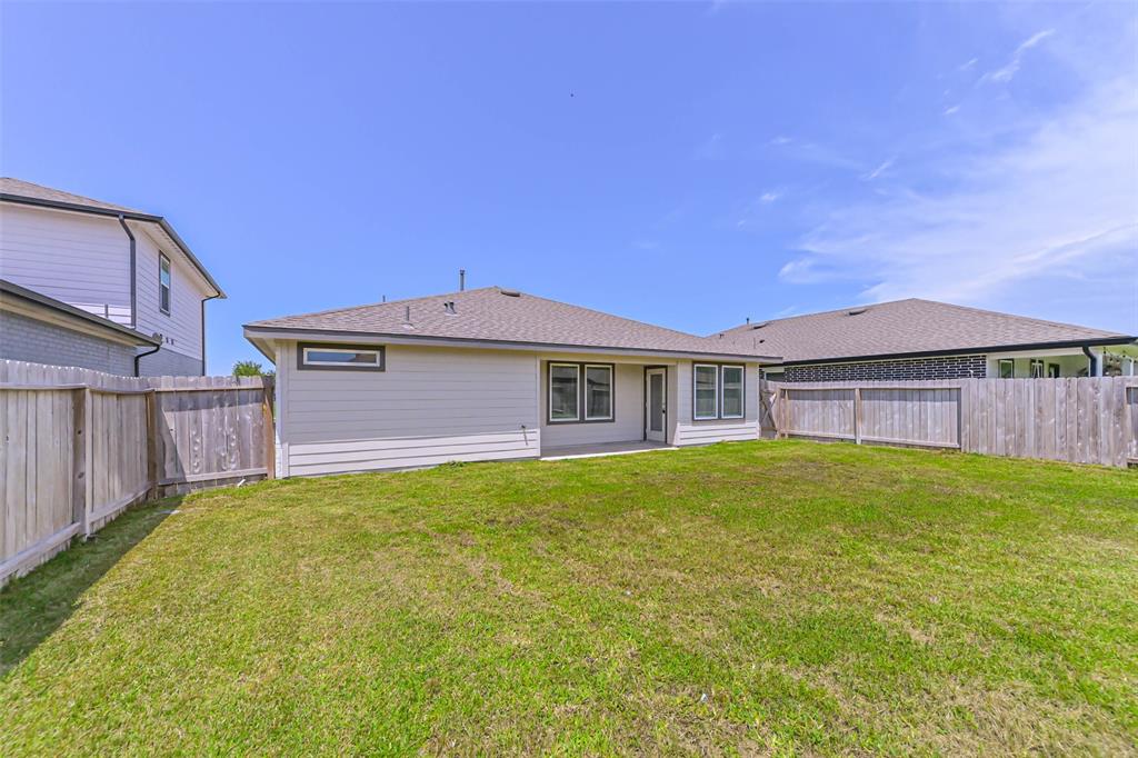 726 Hearth Manor Drive, Rosharon, Texas image 29