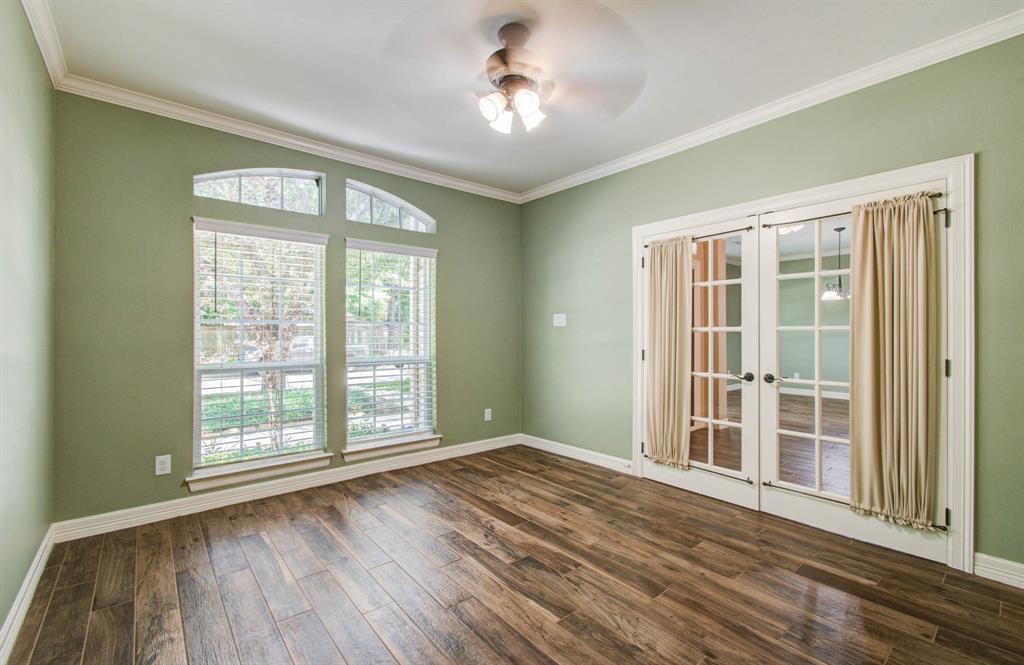 21827 Barton Park Lane