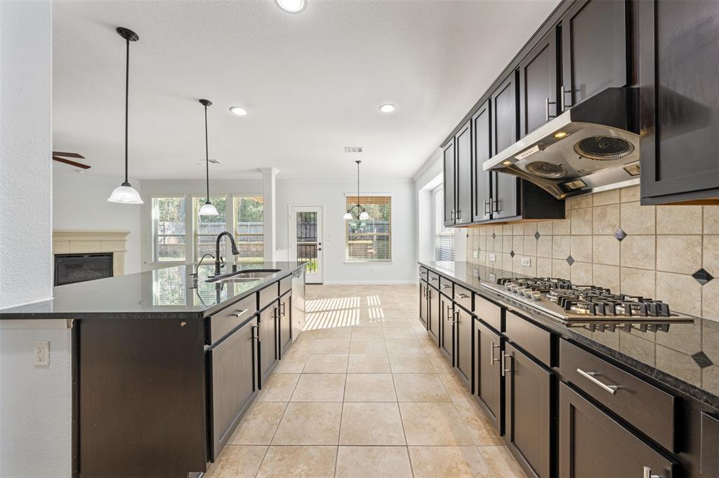 2642 Tacoma Springs Drive, Conroe, Texas image 11