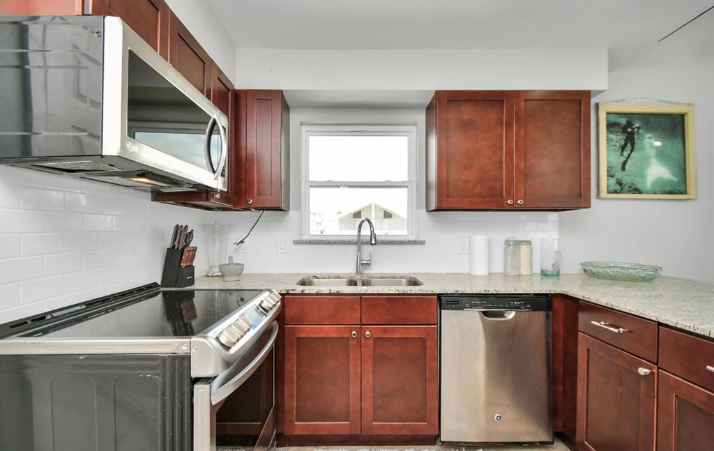 22108 Zapata, Galveston, Texas image 32