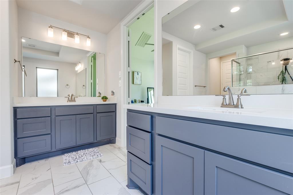 546 Carina Gaze Drive, Willis, Texas image 14