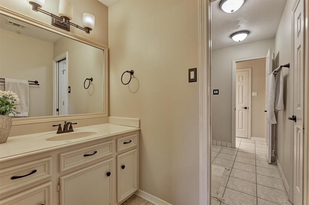 6514 Sussex Court, Spring, Texas image 36