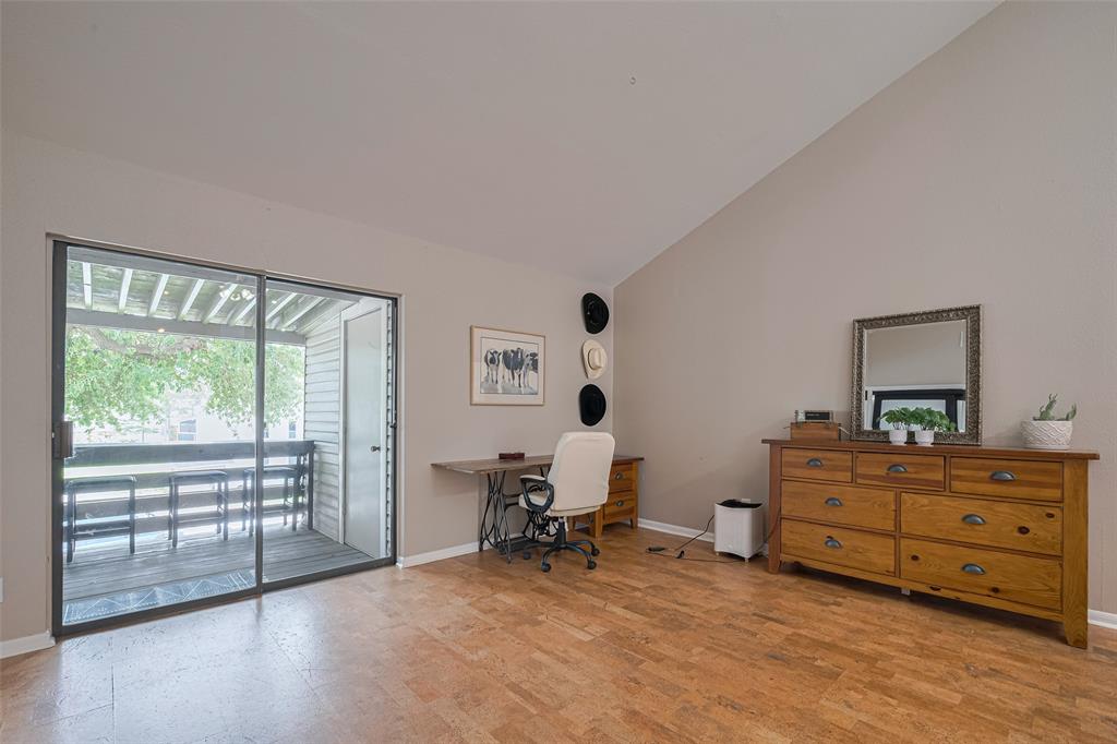 182 April Point Drive, Conroe, Texas image 6
