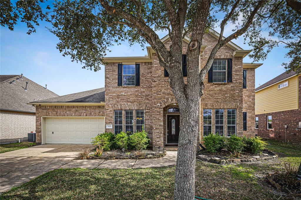 2425 Harbor Chase Drive, Pearland, Texas image 3