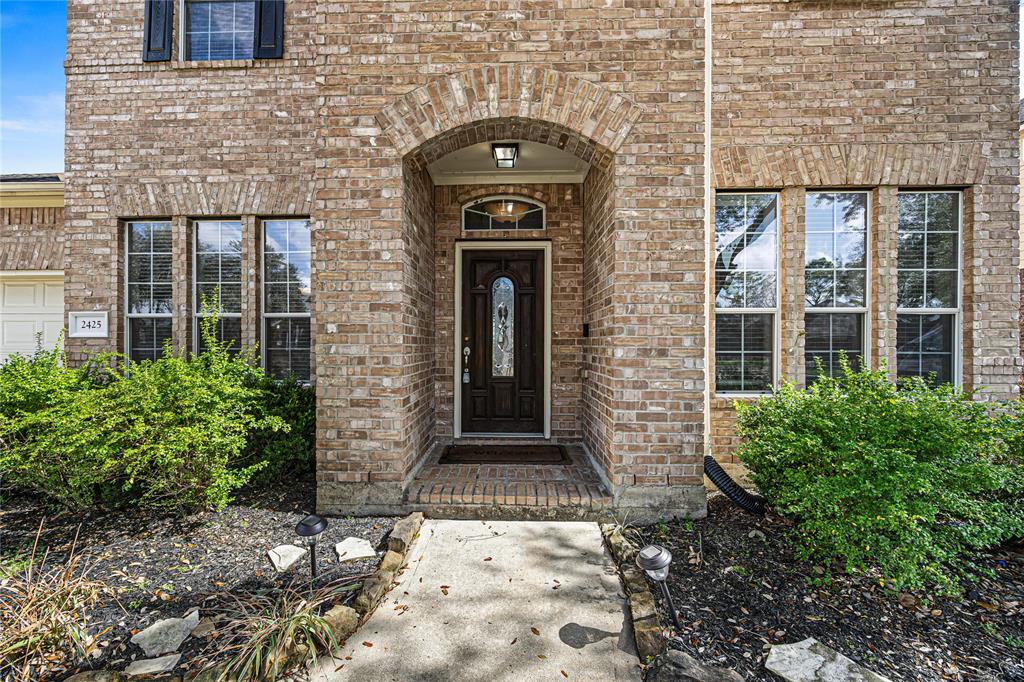 2425 Harbor Chase Drive, Pearland, Texas image 7