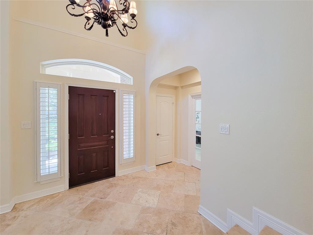 22522 Wolfs Meadow Lane