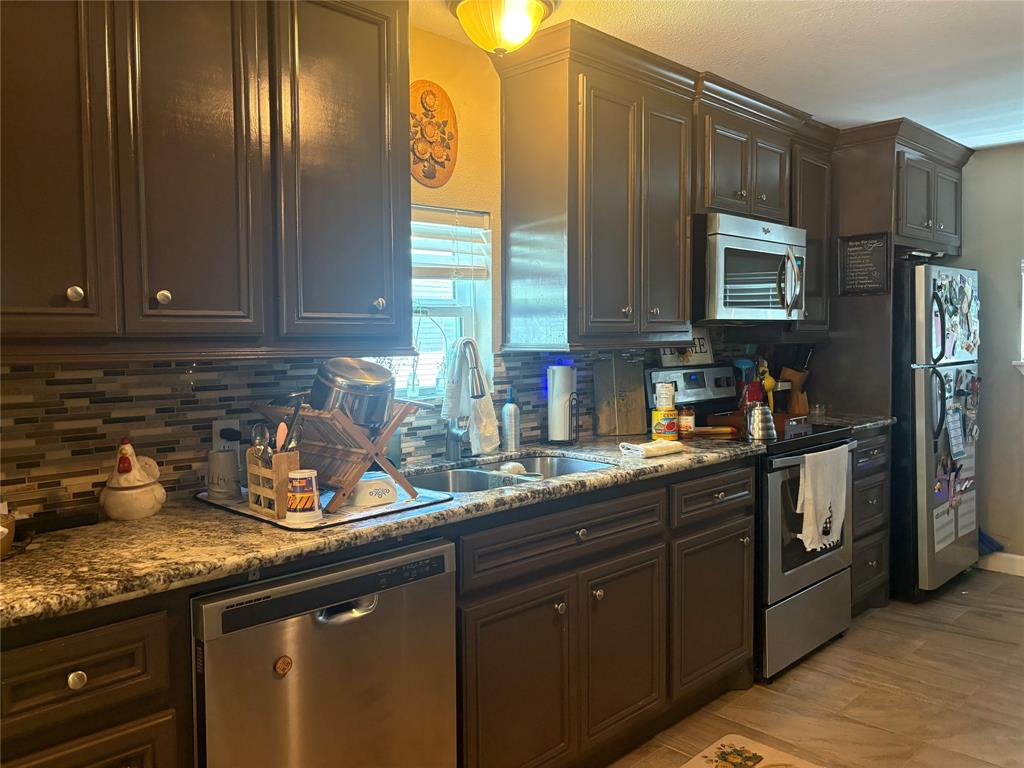 12127 18th Street #B, Santa Fe, Texas image 3