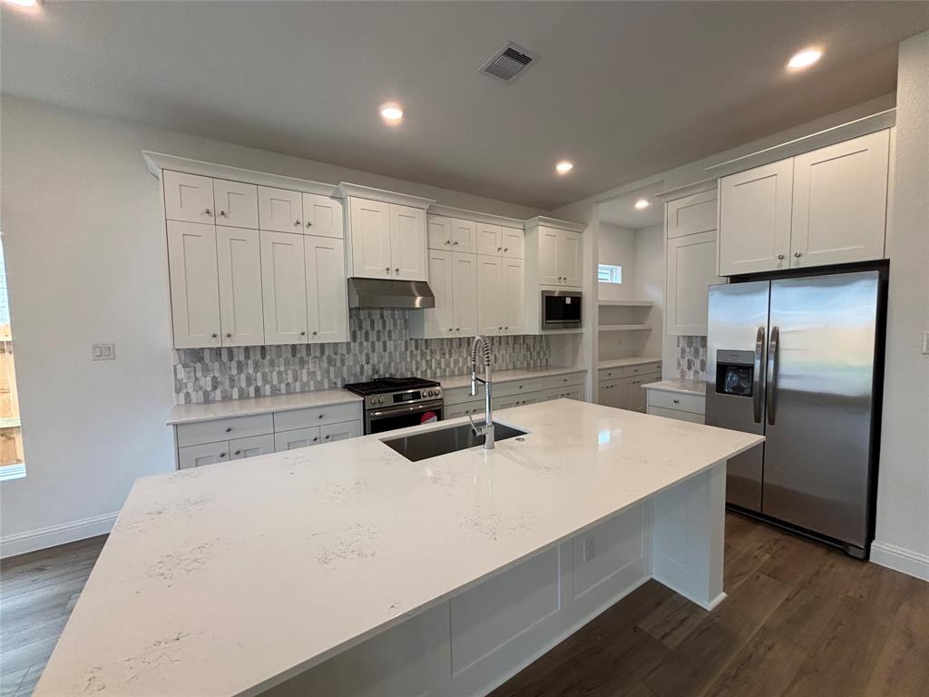 2442 Daisy Meadow Place