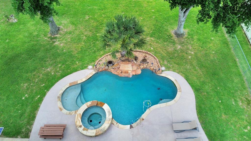 14635 Penick Road, Waller, Texas image 3