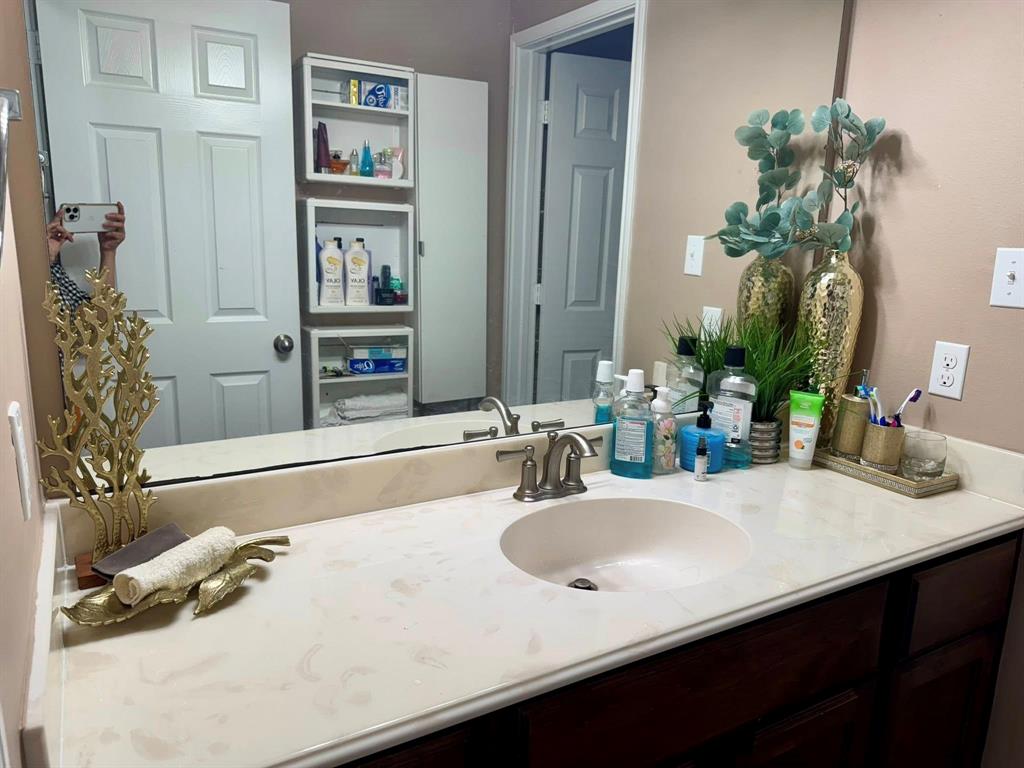 3212 El Camino Street, Bay City, Texas image 32