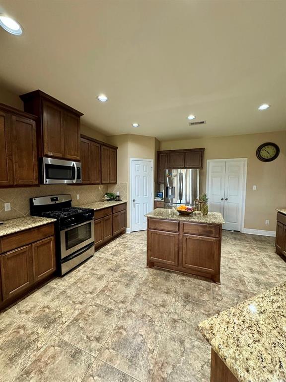 3212 El Camino Street, Bay City, Texas image 9