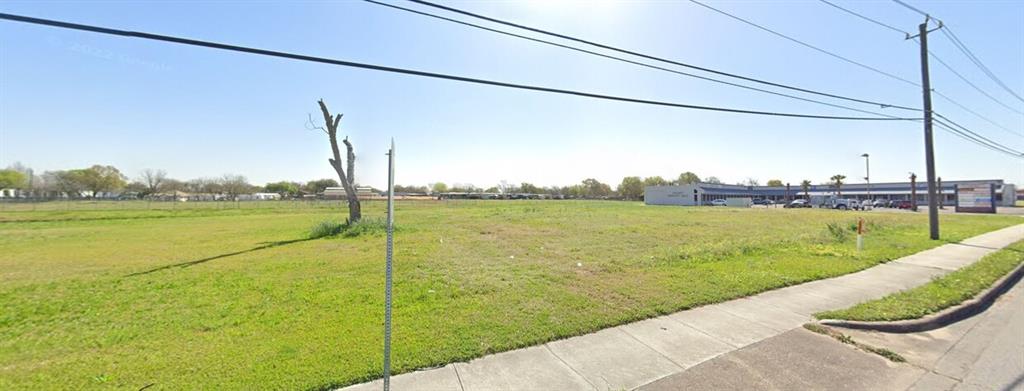 Strawberry Road, Pasadena, Texas image 2