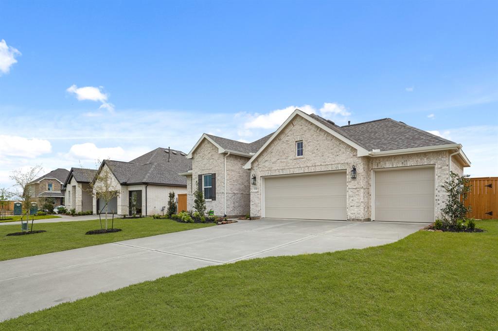 1330 Imperial Ranch Way, Dayton, Texas image 2