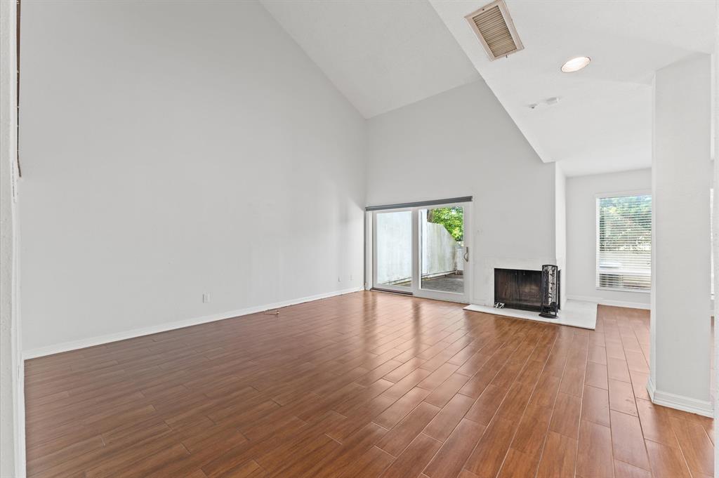 7655 S Braeswood Boulevard #47, Houston, Texas image 4