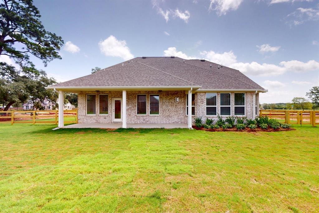 21907 Hibiscus Hedge Trail