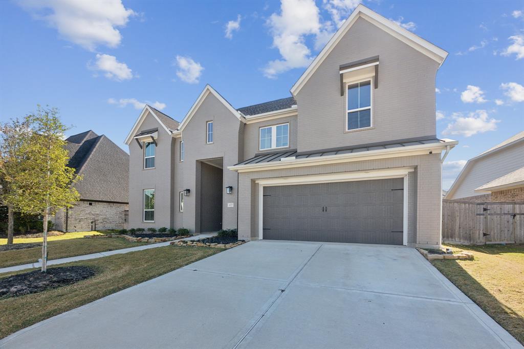 4323 Windy Oaks Drive, Fulshear, Texas image 2