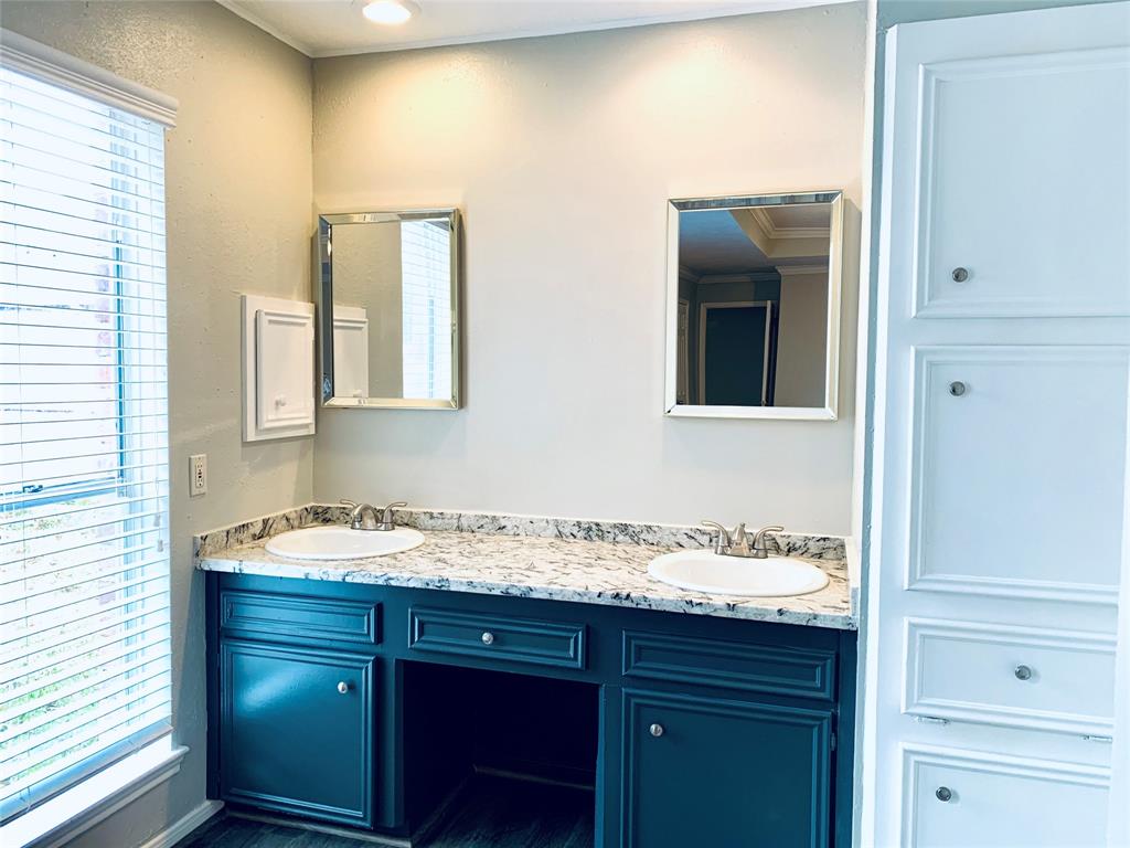 223 Kings Way, Stafford, Texas image 23