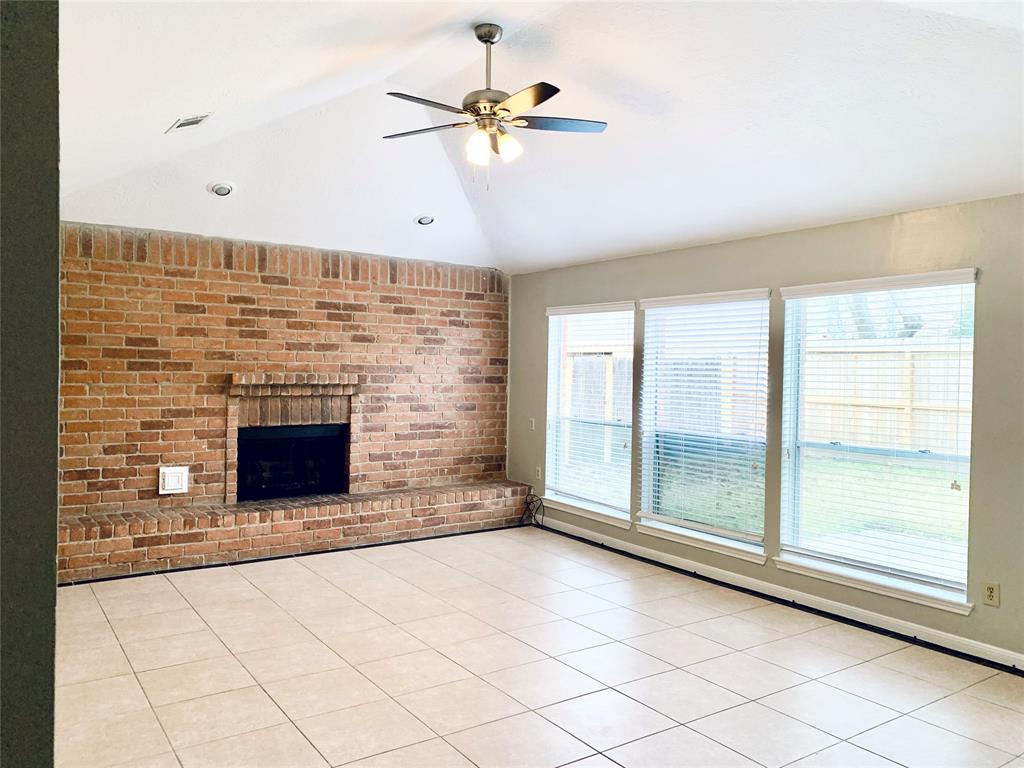 223 Kings Way, Stafford, Texas image 6
