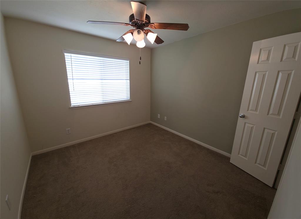 13206 Barton Meadow Lane, Rosharon, Texas image 12